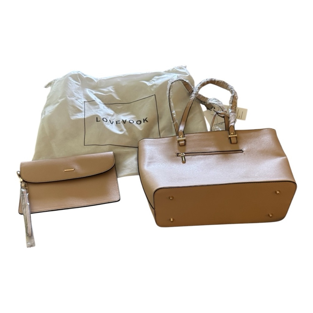 Lovevook 2 piece tan tote/wristlet